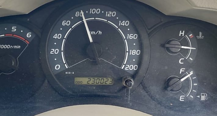 Toyota Innova(2009-2012) 2.5 V 7 Str